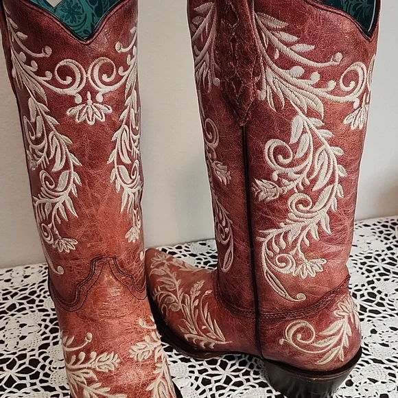 Corral Women's Distressed Leather Boots Size 9 Intricate Floral Embroidery - Picture 7 of 16